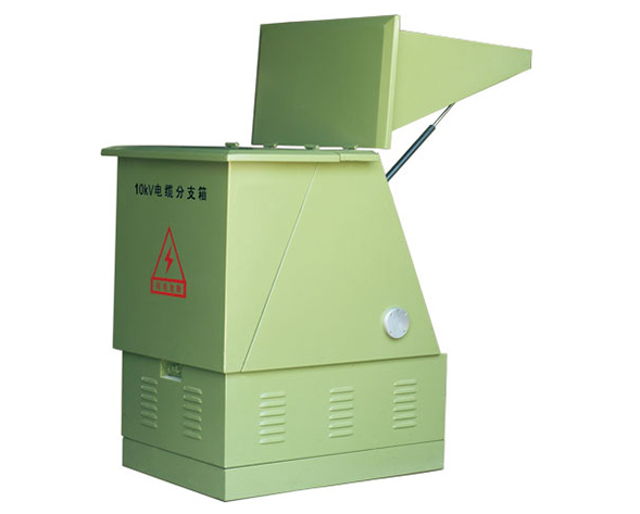 DFW高壓電纜分支箱(歐式)是近幾年來(lái)廣泛用于電力配網(wǎng)系統(tǒng)中的電纜化工程設(shè)備。它的主要特點(diǎn)是雙向開(kāi)門(mén)，利用絕緣穿墻套管作為連接母排，具有長(zhǎng)度小，電纜排列清楚，三…